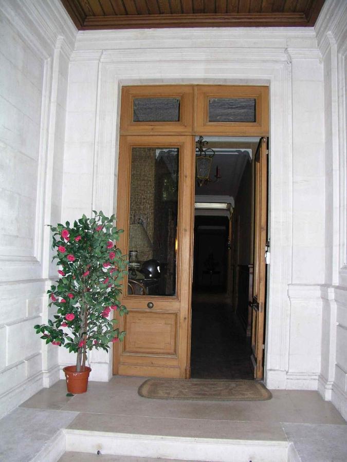 Chateau Rosemont - Grande Maison Familiale Campagne Dans Le Medoc Avec Piscine Et Tennis A 15 Mn Bordeaux Labarde 外观 照片