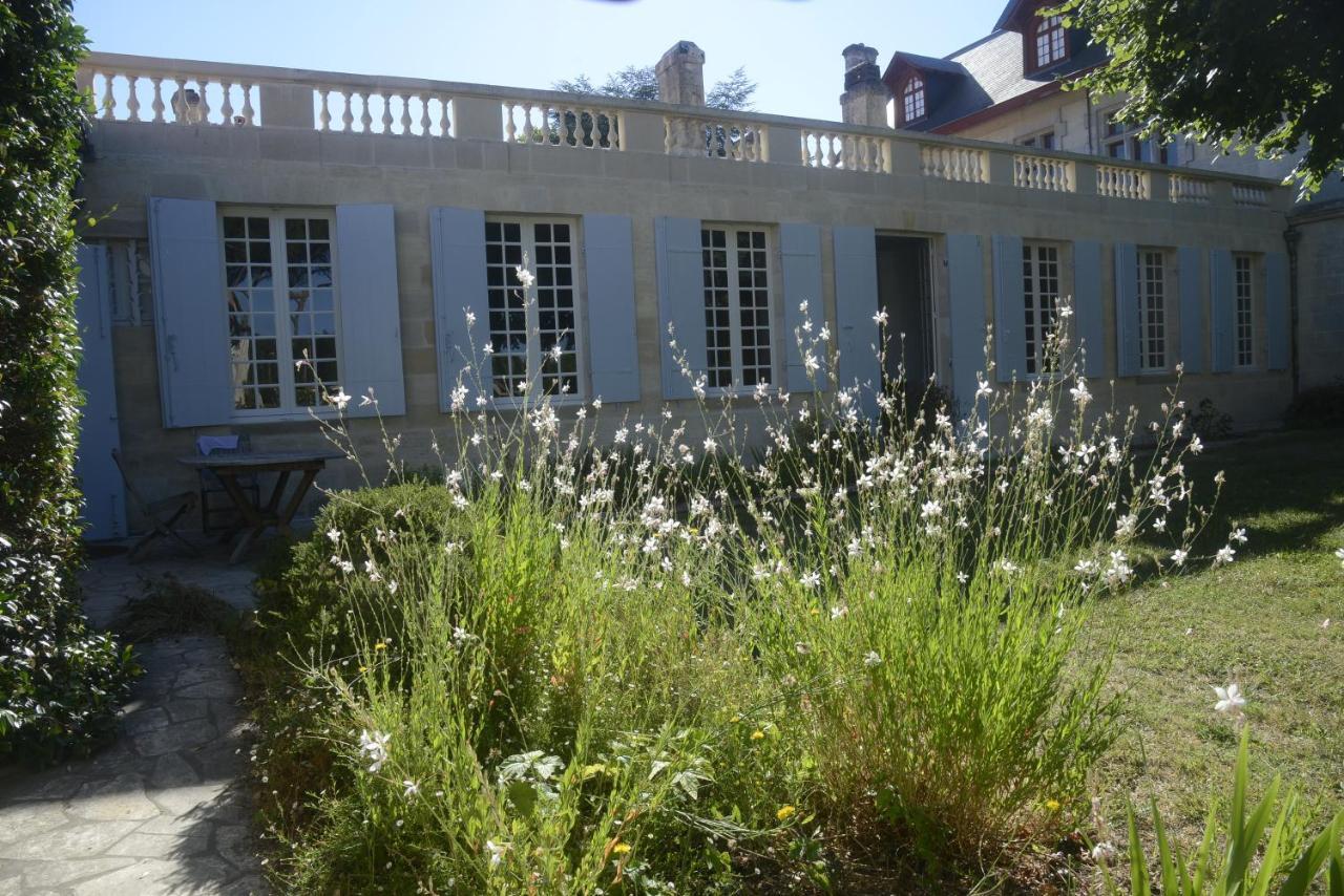 Chateau Rosemont - Grande Maison Familiale Campagne Dans Le Medoc Avec Piscine Et Tennis A 15 Mn Bordeaux Labarde 外观 照片
