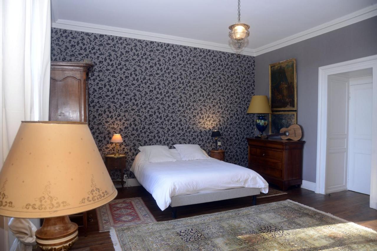 Chateau Rosemont - Grande Maison Familiale Campagne Dans Le Medoc Avec Piscine Et Tennis A 15 Mn Bordeaux Labarde 外观 照片